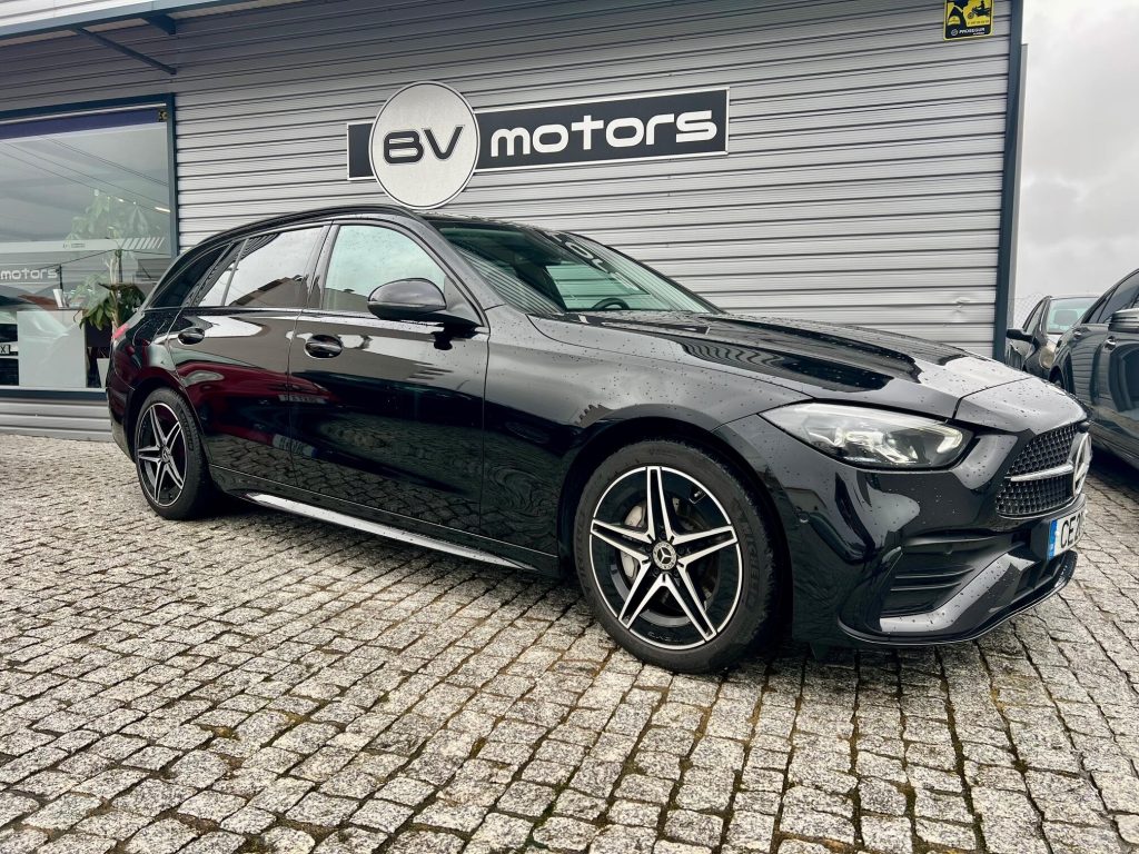 Mercedes-Benz C 300 e PLUG IN 2022 Híbrido Plug-In